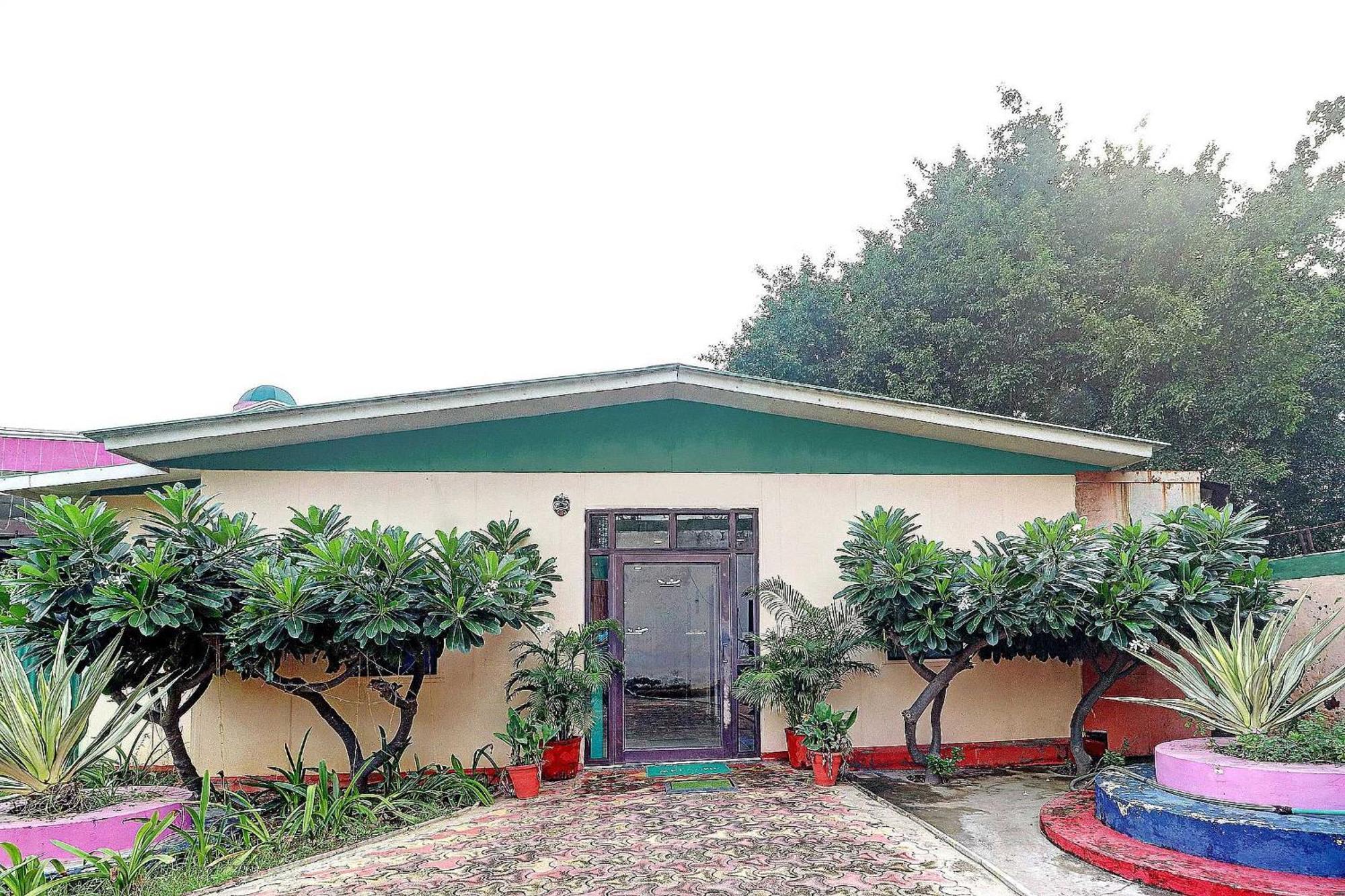 OYO Flagship 83089 Hotel Drizzling Land Muradnagar Exterior foto