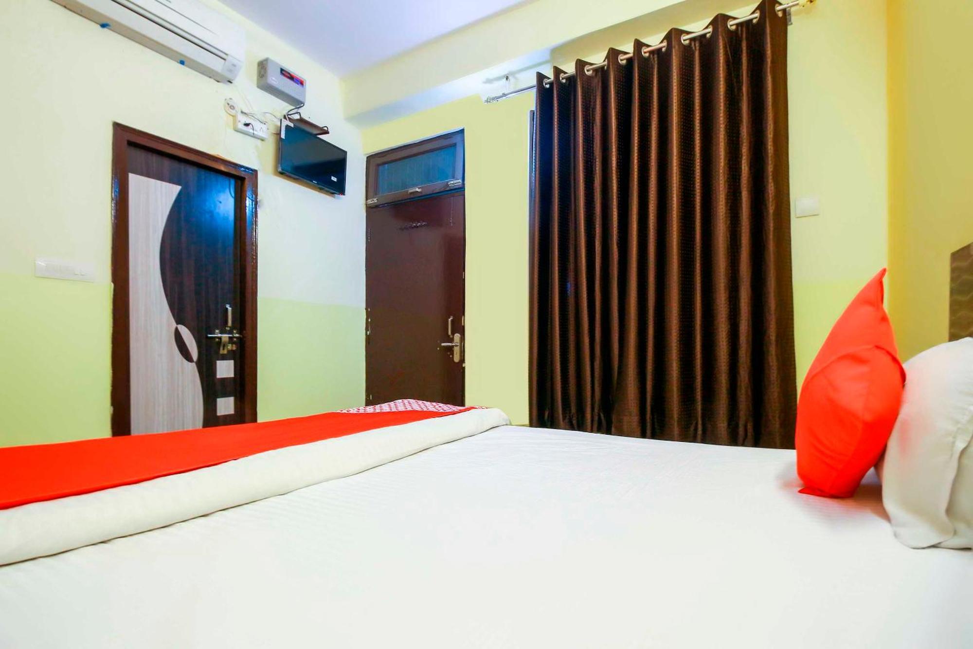 OYO Flagship 83089 Hotel Drizzling Land Muradnagar Exterior foto