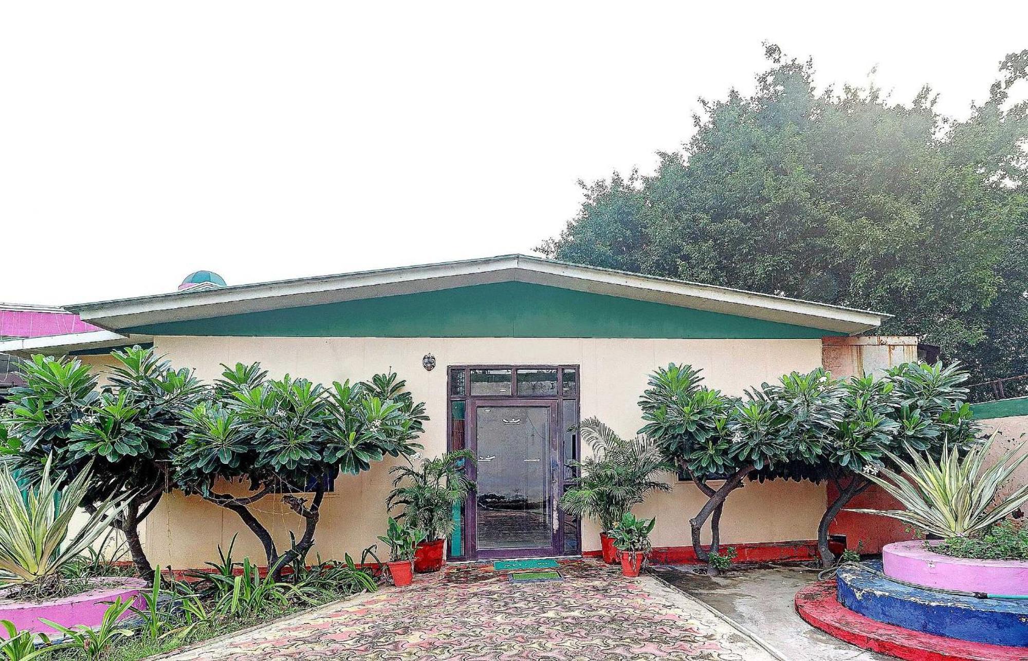 OYO Flagship 83089 Hotel Drizzling Land Muradnagar Exterior foto