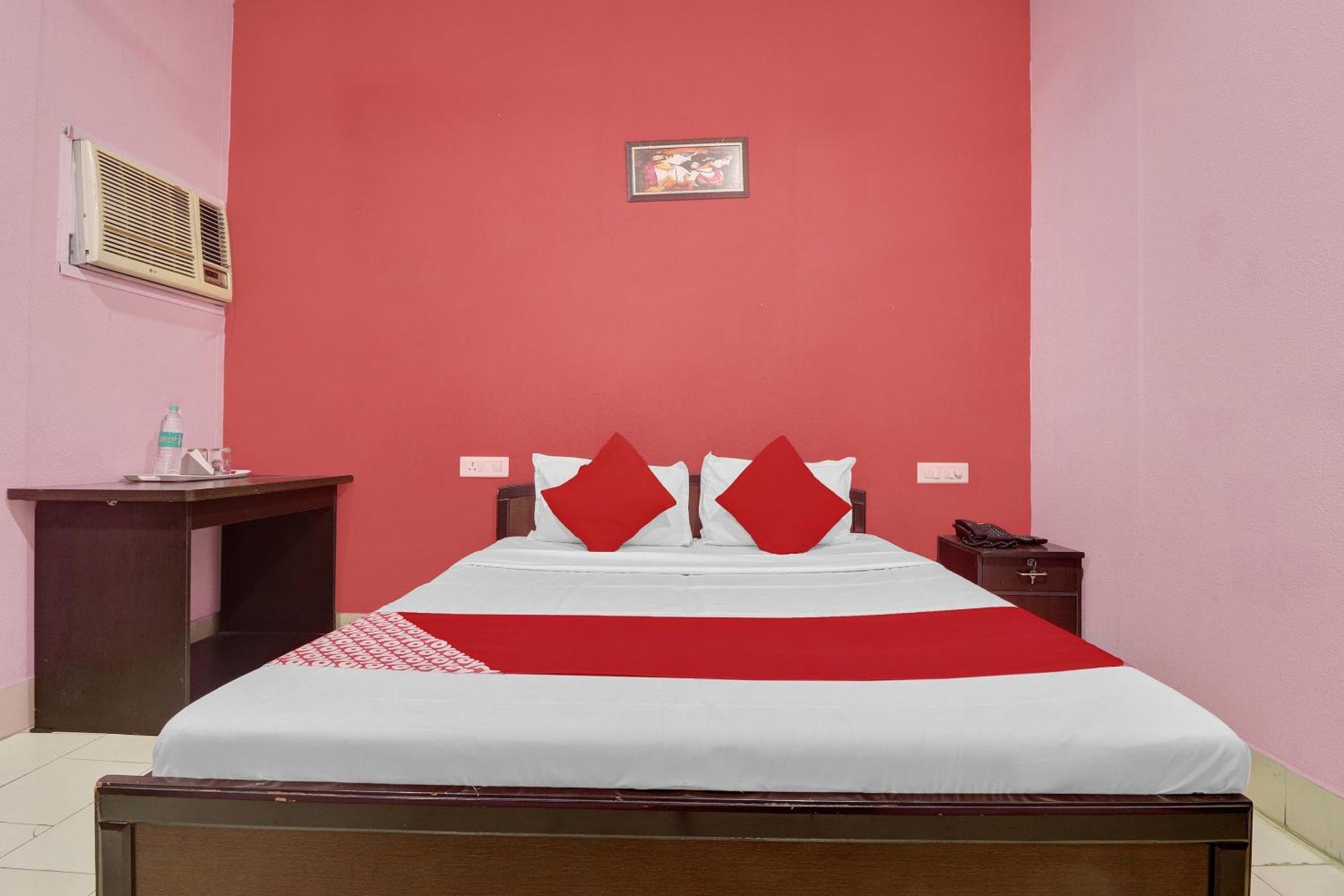 OYO Flagship 83089 Hotel Drizzling Land Muradnagar Exterior foto
