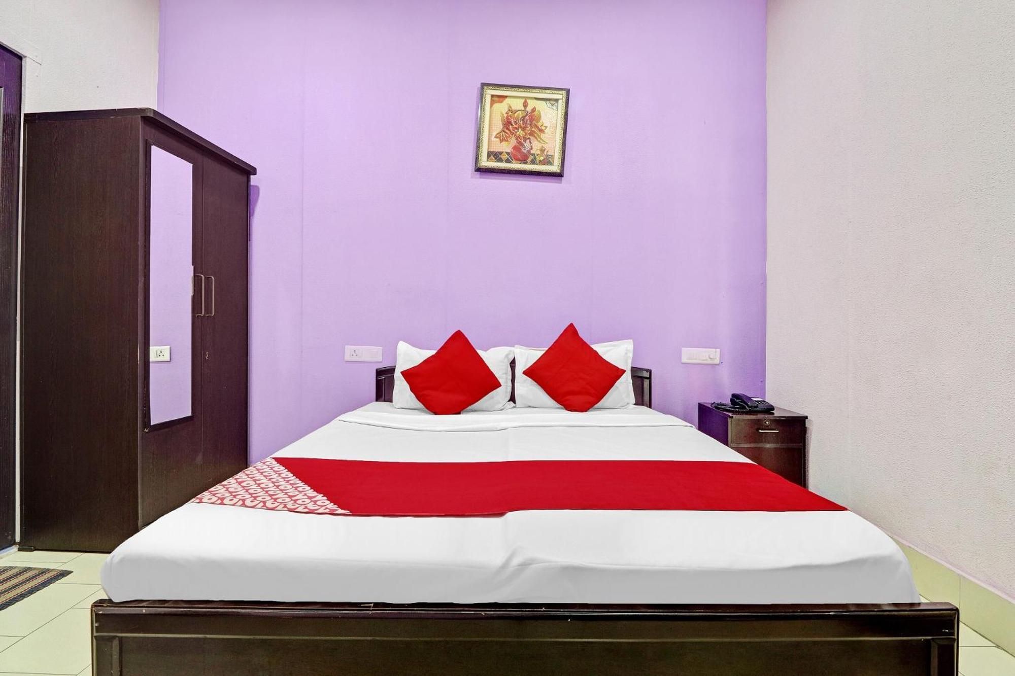 OYO Flagship 83089 Hotel Drizzling Land Muradnagar Exterior foto