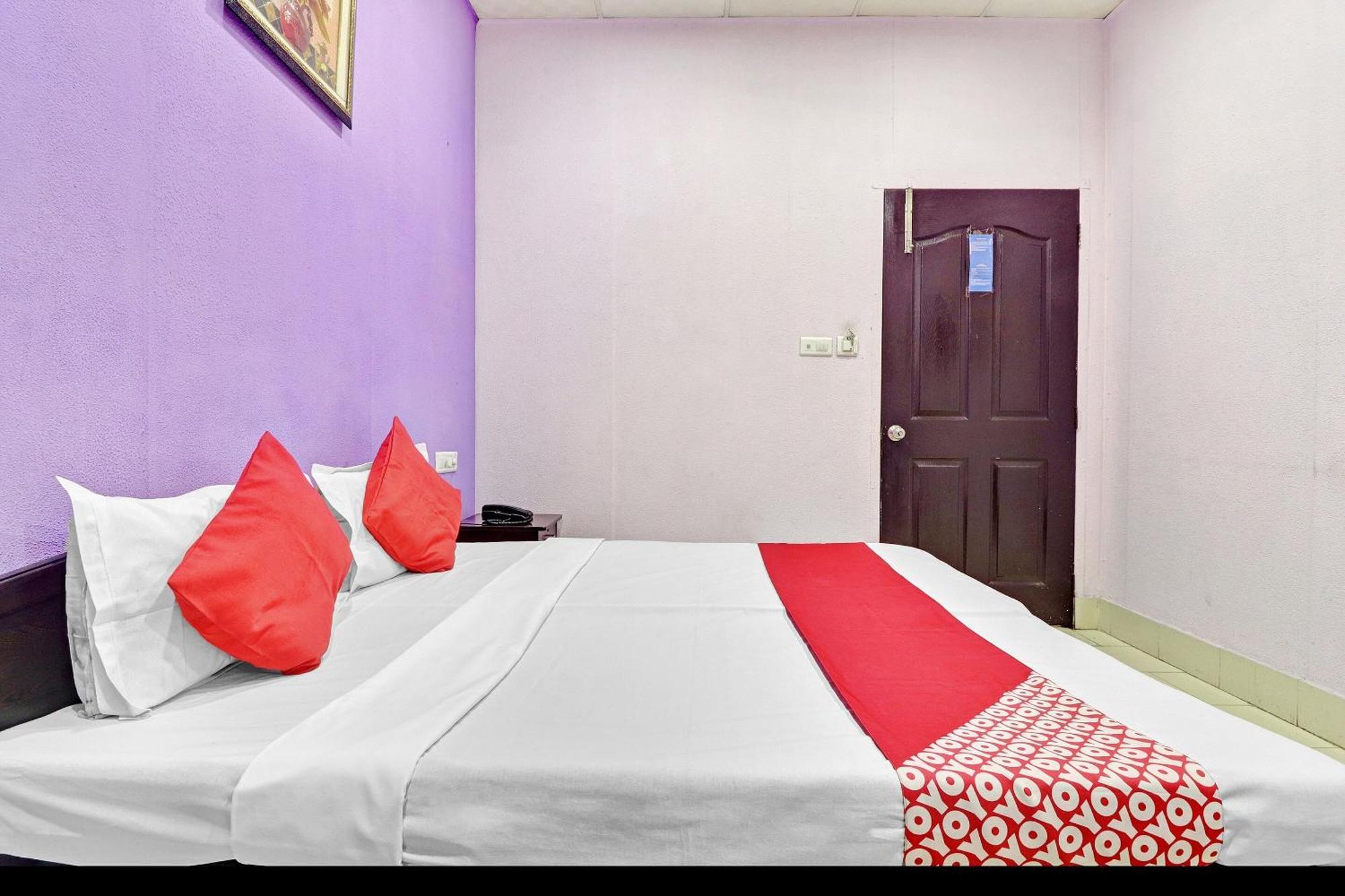 OYO Flagship 83089 Hotel Drizzling Land Muradnagar Exterior foto